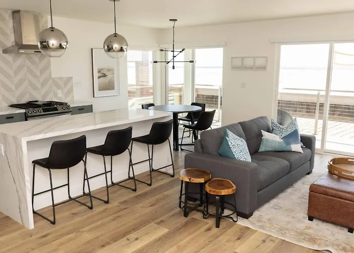 5609 East Seaside Walk