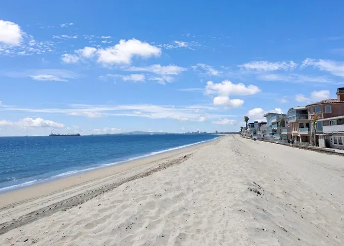 Sea La Vie Beachhouse On The Sand